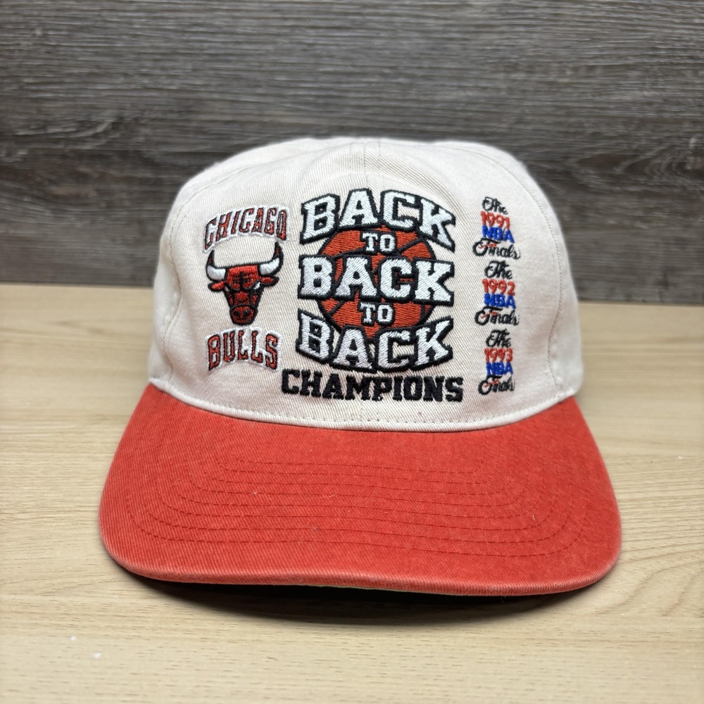 Chicago Bulls Hat Cap Snap Back Red White NBA Basketball 3 Peat Champs Throwback